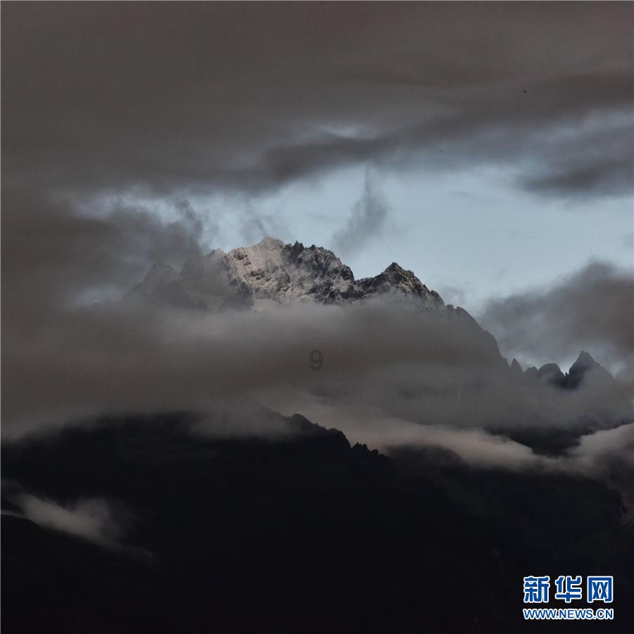 之前我和别的男生出去玩,我没有理他。之后他报复我,觉得我和别人有问题。骗我给我买东西?- 专业有问必答平台